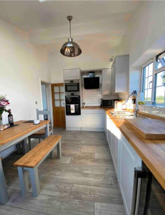 Vila Near Woodbridge The Annexe Eyke Fantastic Views With Dog Secure Garden And Paddock Exteriér fotografie